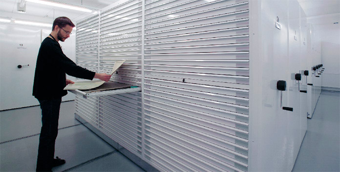 Конструкция мобильных стеллажей